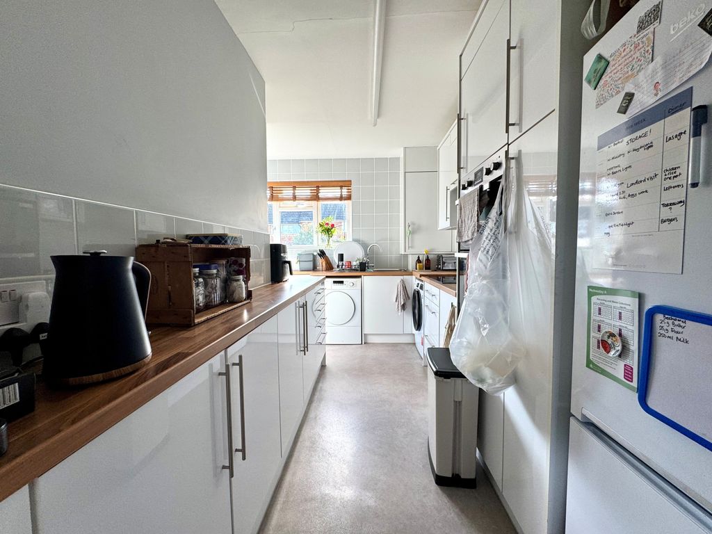 Property photo 3 of 10 Gallery