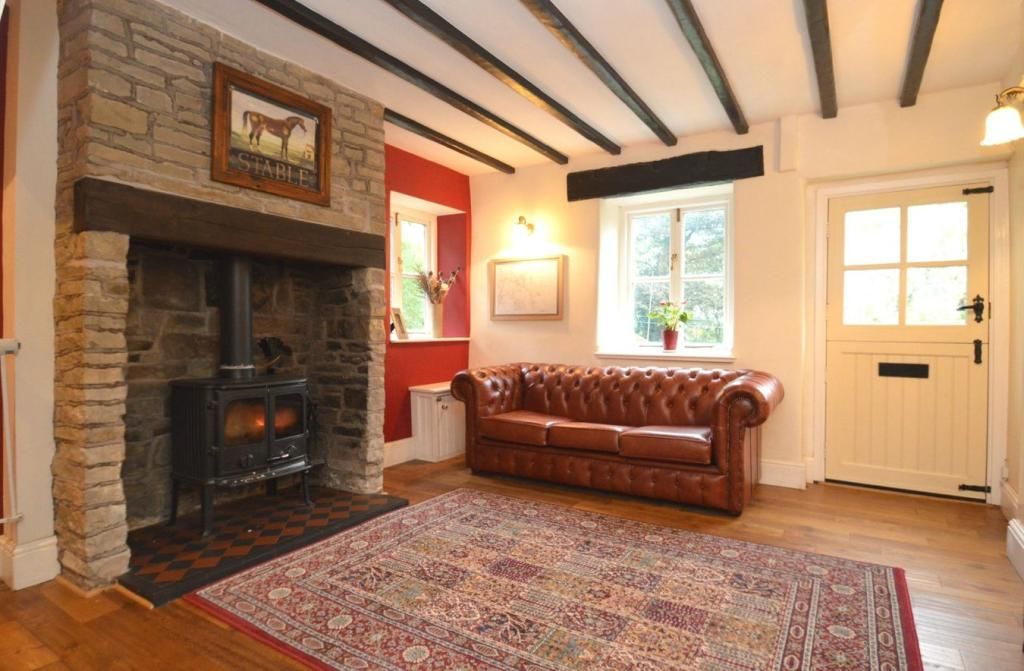 Property photo 3 of 44