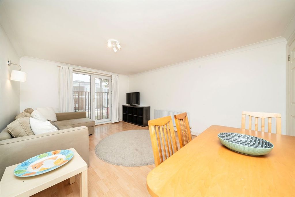 Property photo 2 of 4