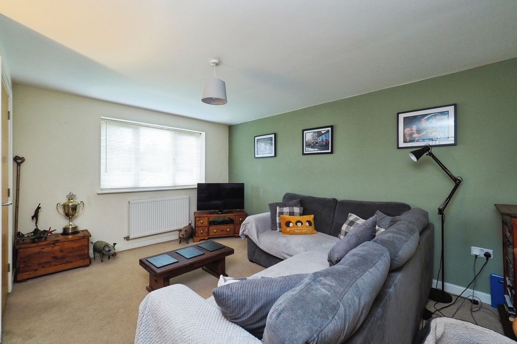 Property photo 2 of 20 Pbox-Img.Jpg