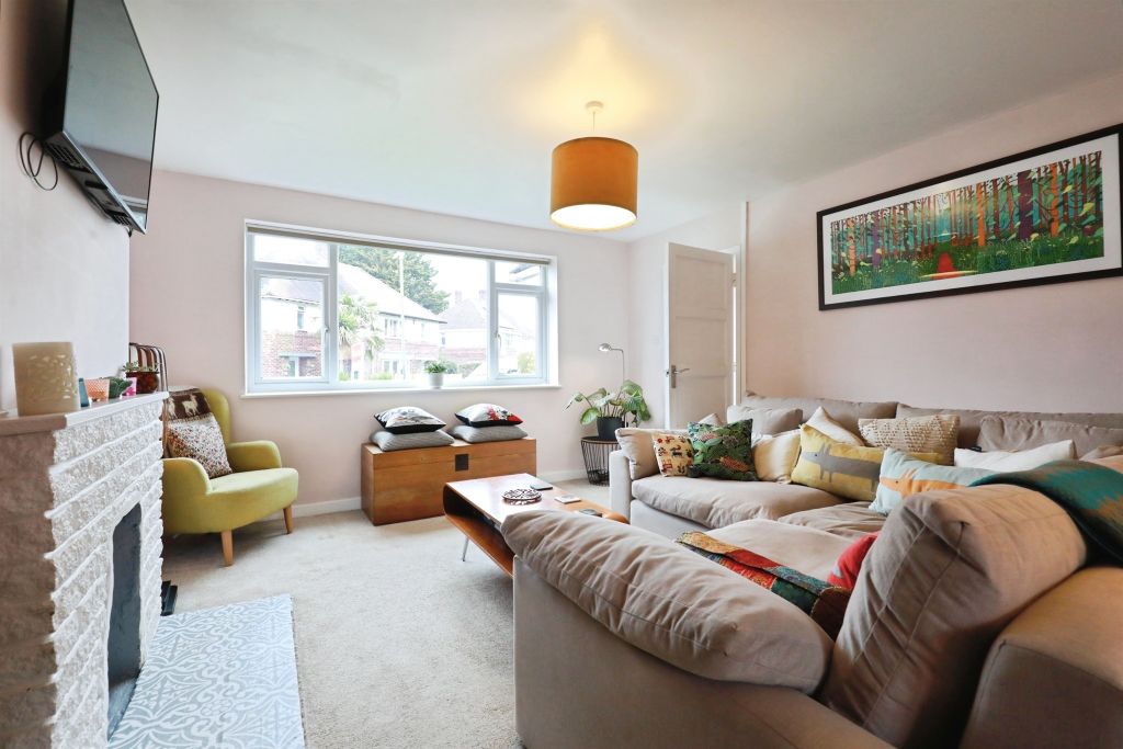 Property photo 3 of 13