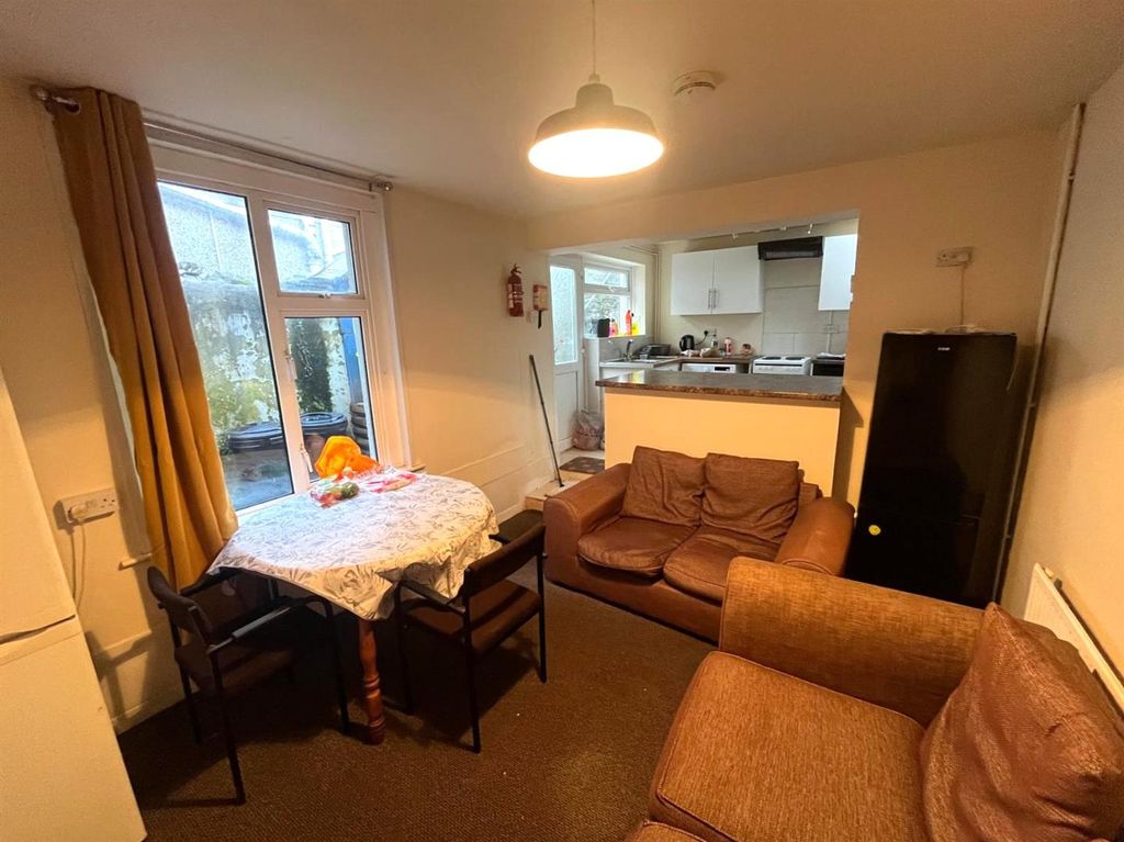 Property photo 2 of 10 Img-20251029-Wa0063.Jpg