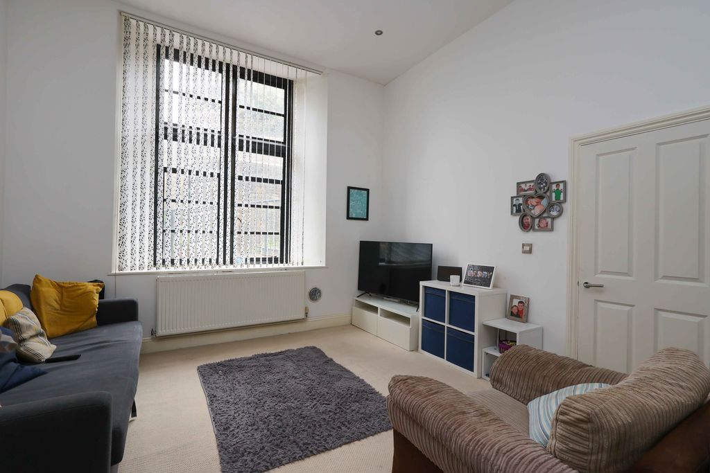 Property photo 2 of 7 Open Plan Living