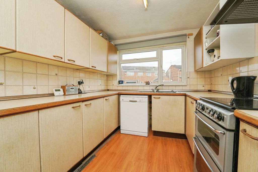 Property photo 3 of 16 Pbox-Img.Jpg