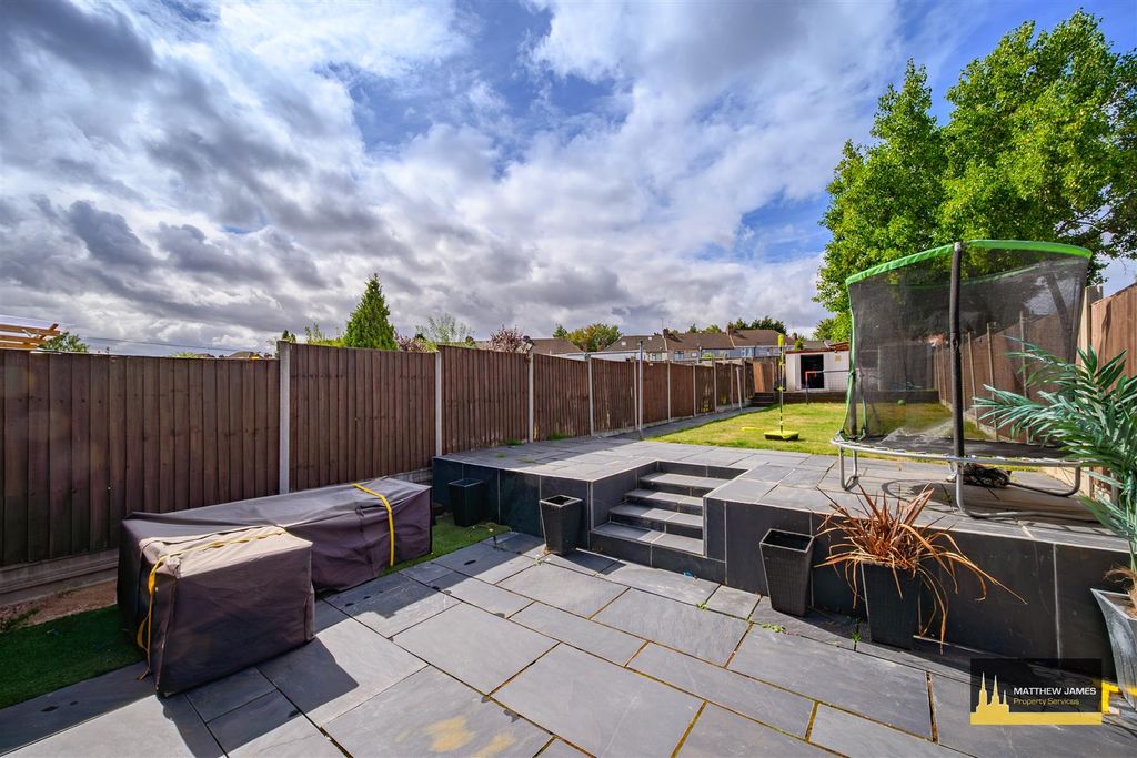 Property photo 2 of 18 Rear Garden