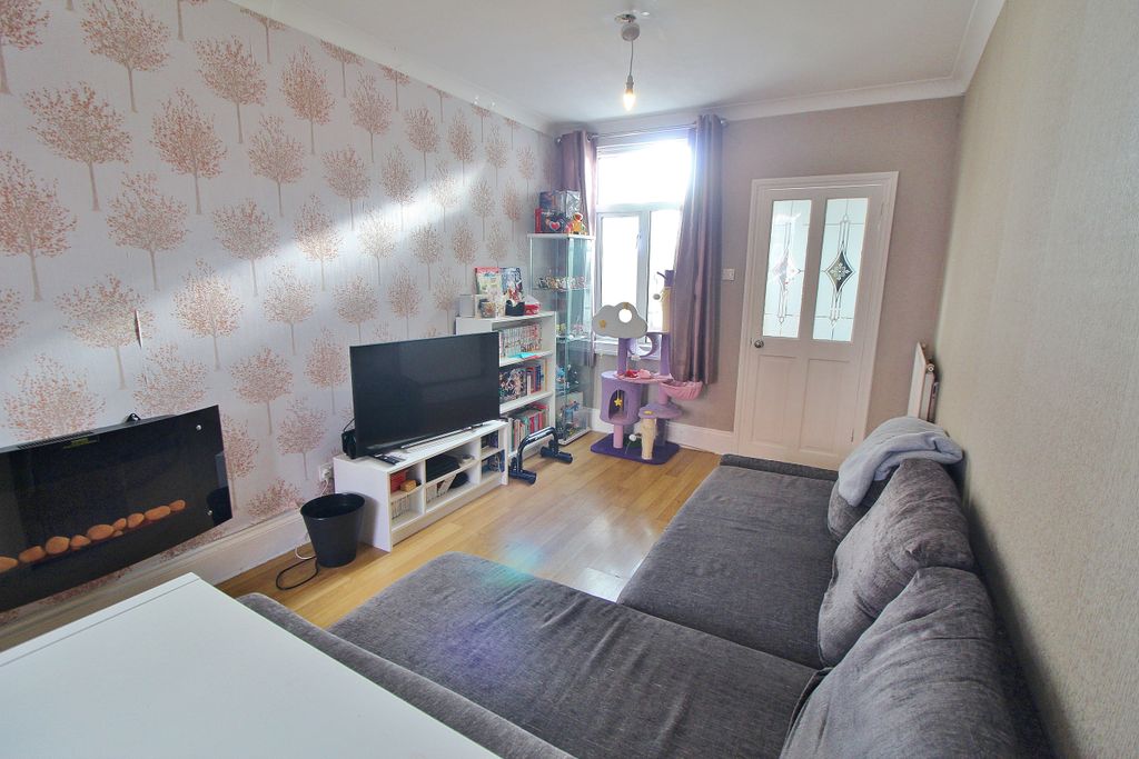 Property photo 2 of 14