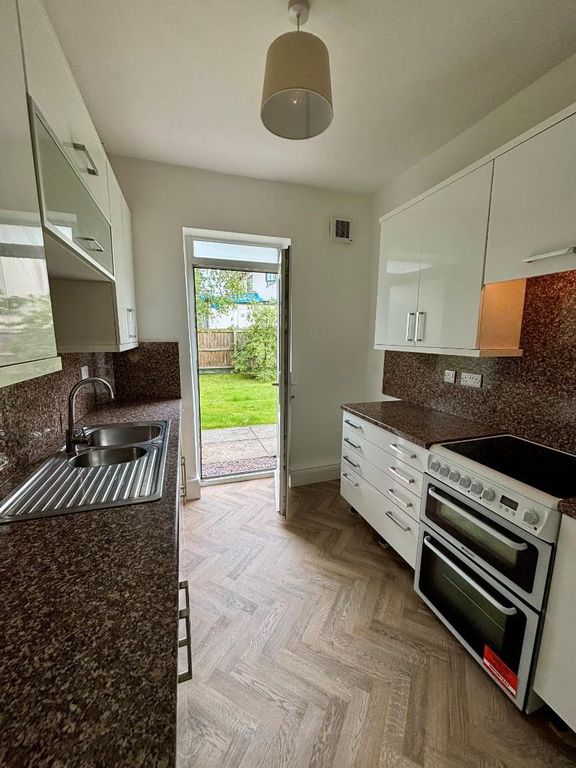 Property photo 2 of 9 10.Jpg