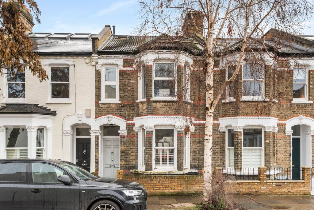 Property photo 2 of 13