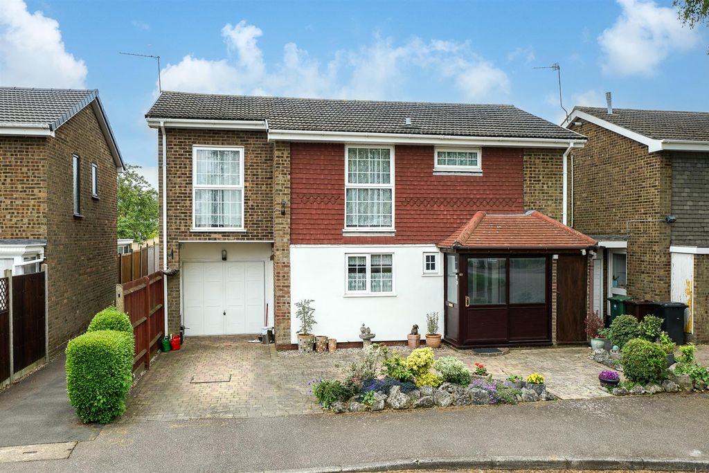 Property photo 1 of 26 60-Claudian-Place-1002.Jpg