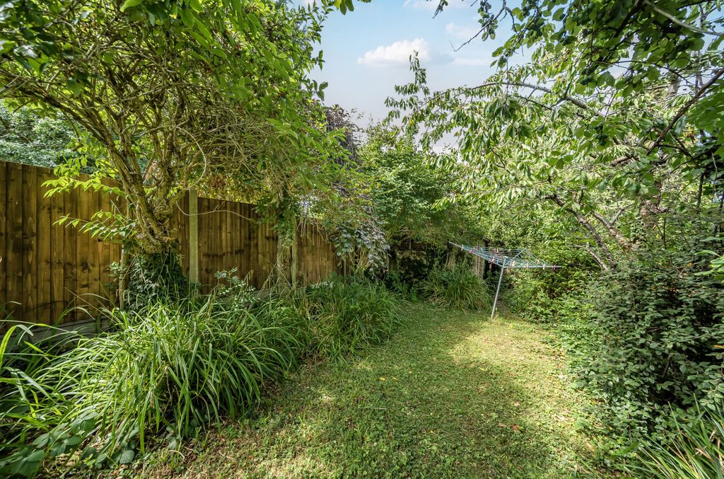 Property photo 2 of 20 1315363-14-685Eb1...