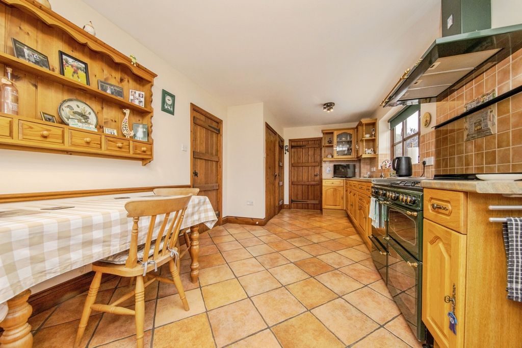 Property photo 3 of 22 Photo