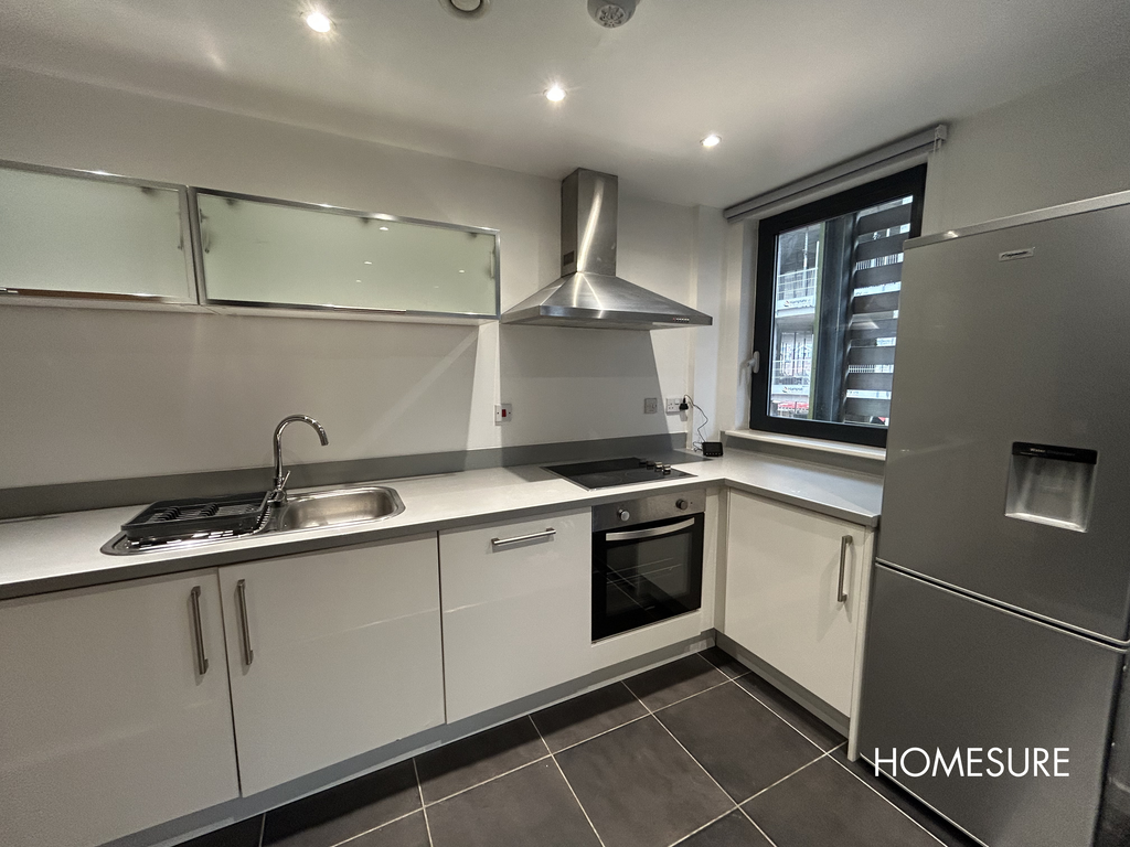 Property photo 2 of 6 Kitchen