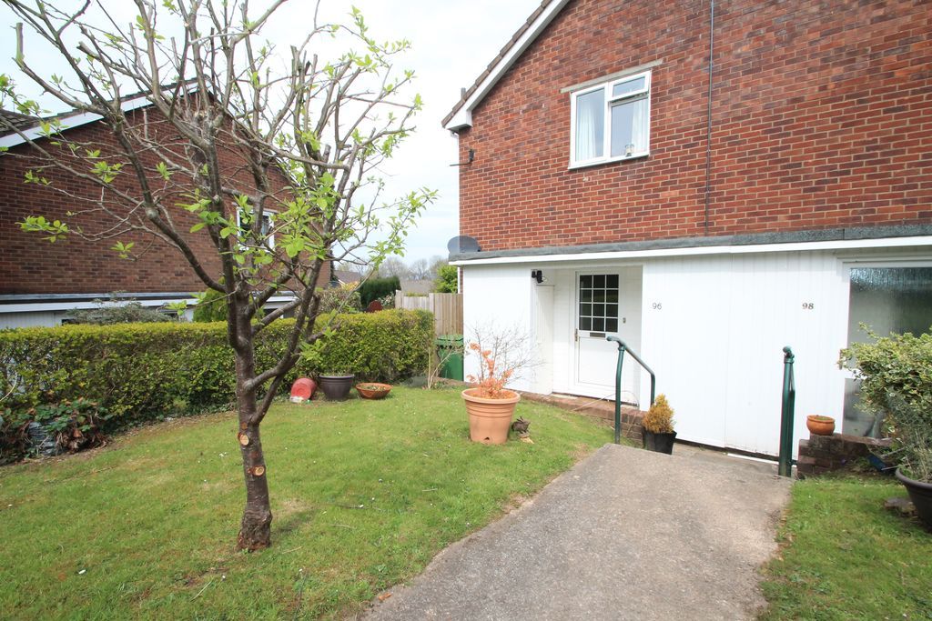 Property photo 1 of 11 Photo 5