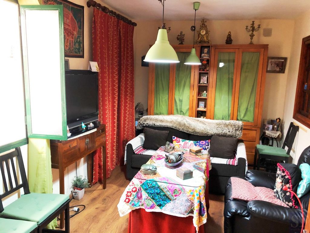 Property photo 3 of 18