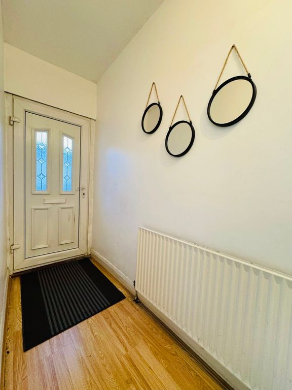 Property photo 2 of 26