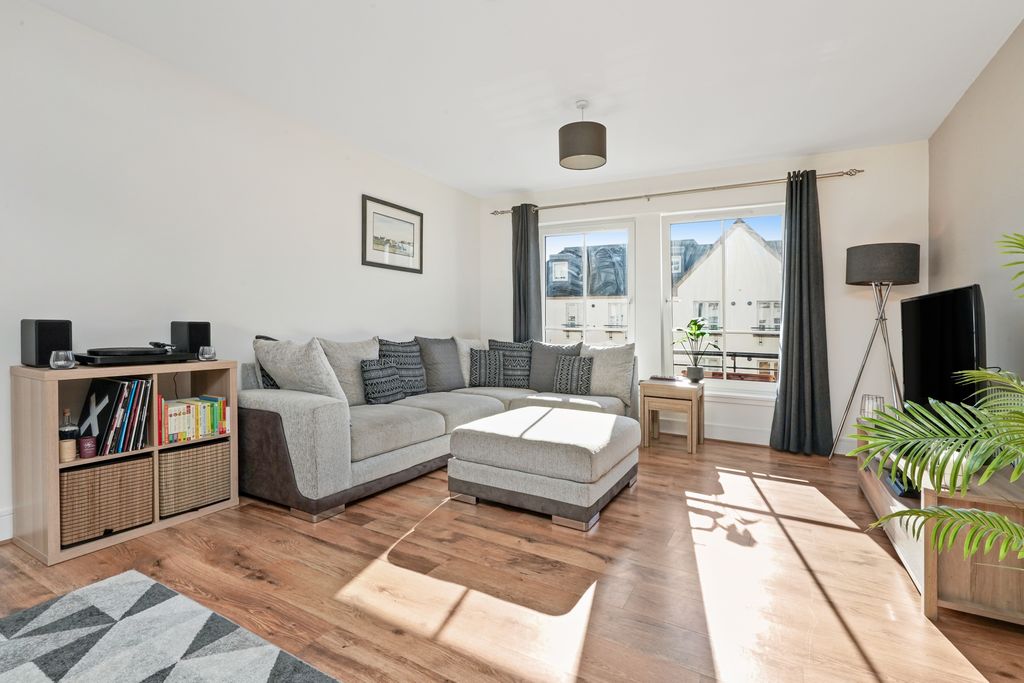 Property photo 2 of 16 Property Image 2