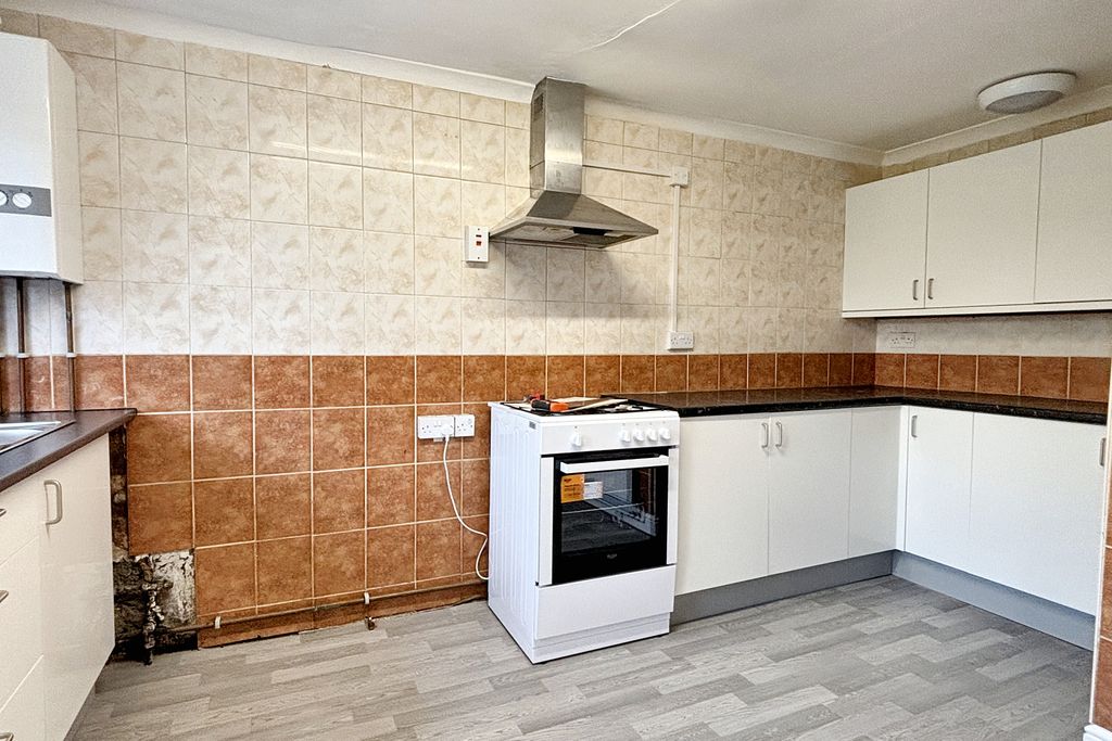 Property photo 2 of 19 Img_9141