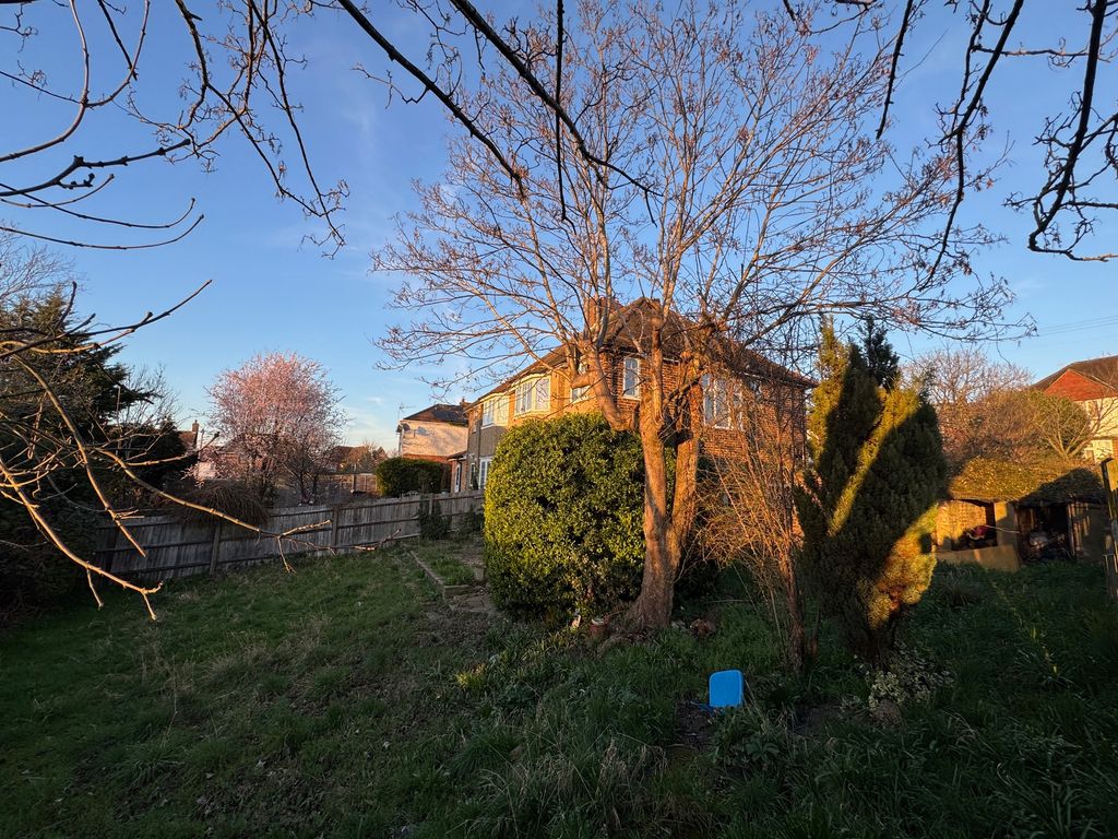 Property photo 2 of 4