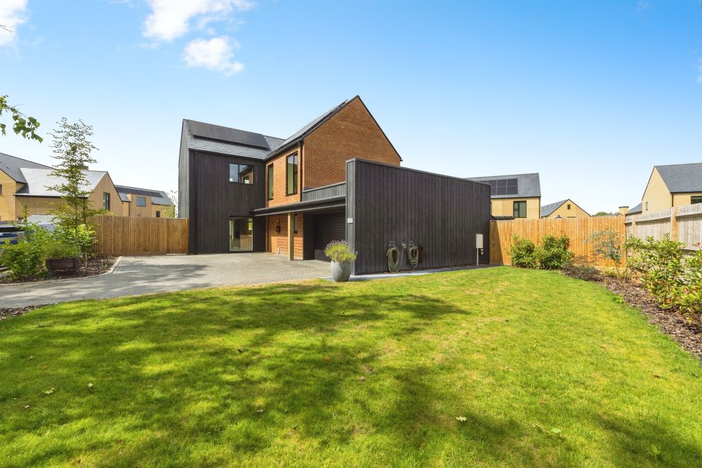 Property photo 1 of 34