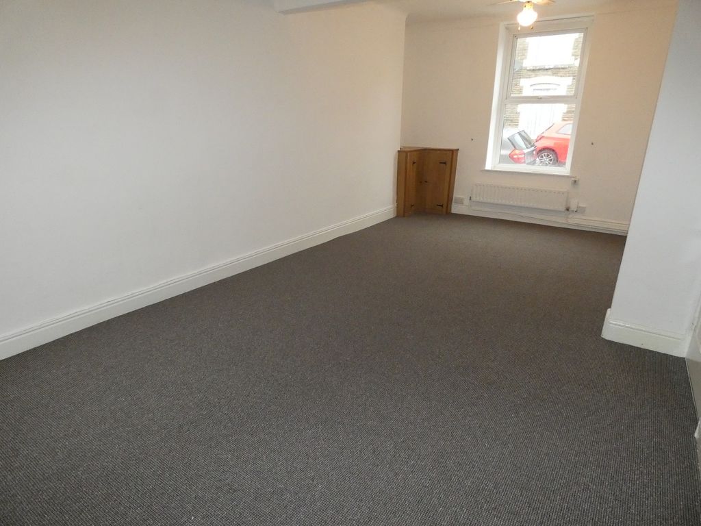 Property photo 3 of 10 Not Specified