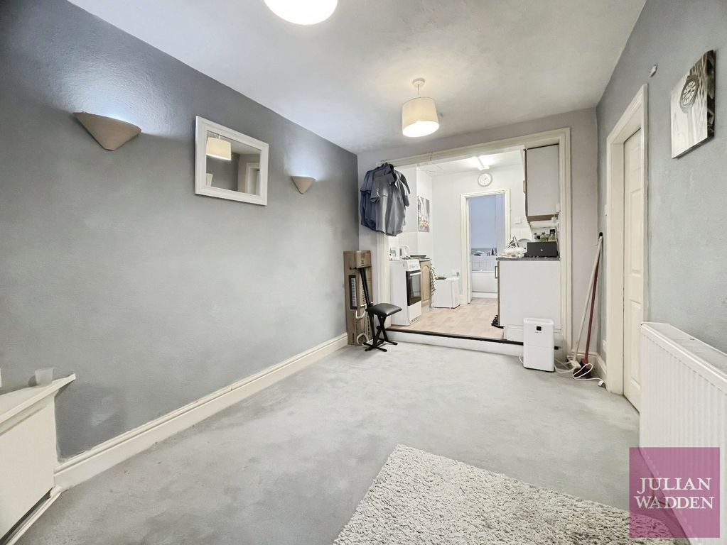 Property photo 1 of 7 Picture No. 05