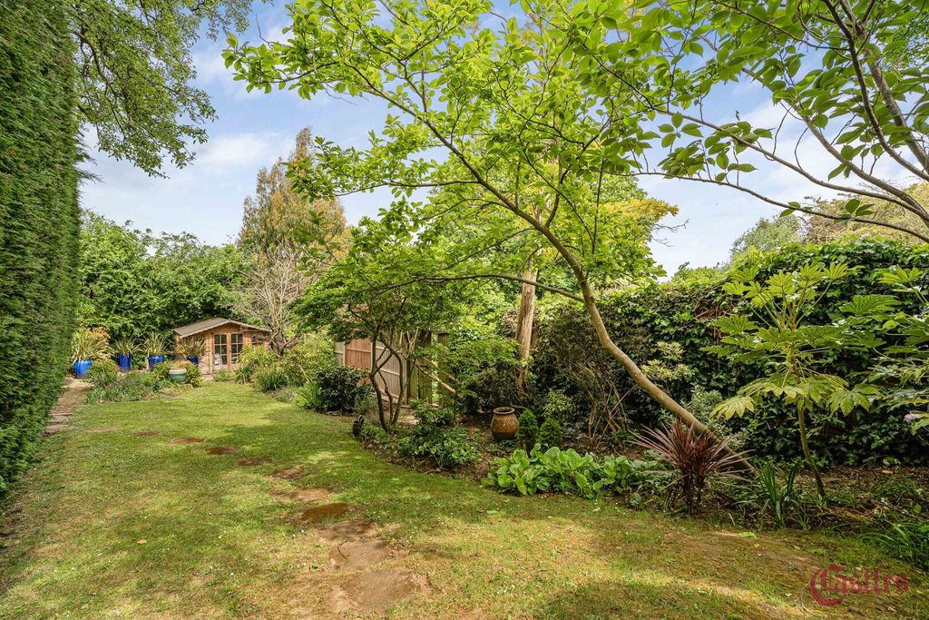 Property photo 2 of 19 Rear Garden