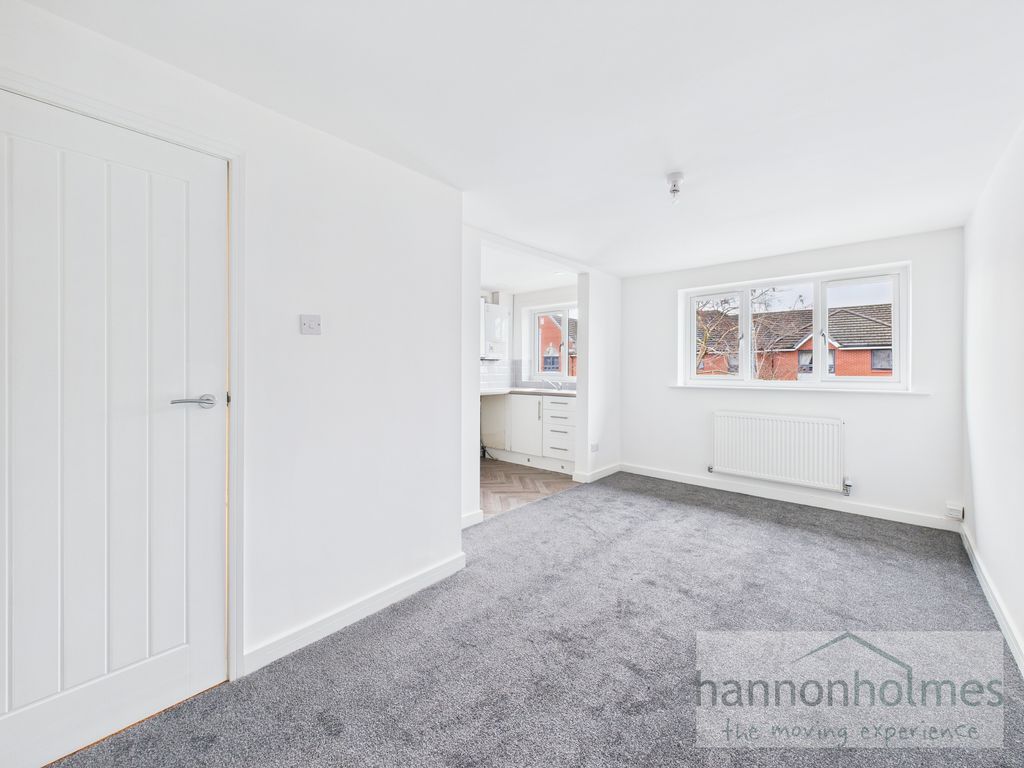 Property photo 2 of 15 Cam05283G0-Pr0126-Still010