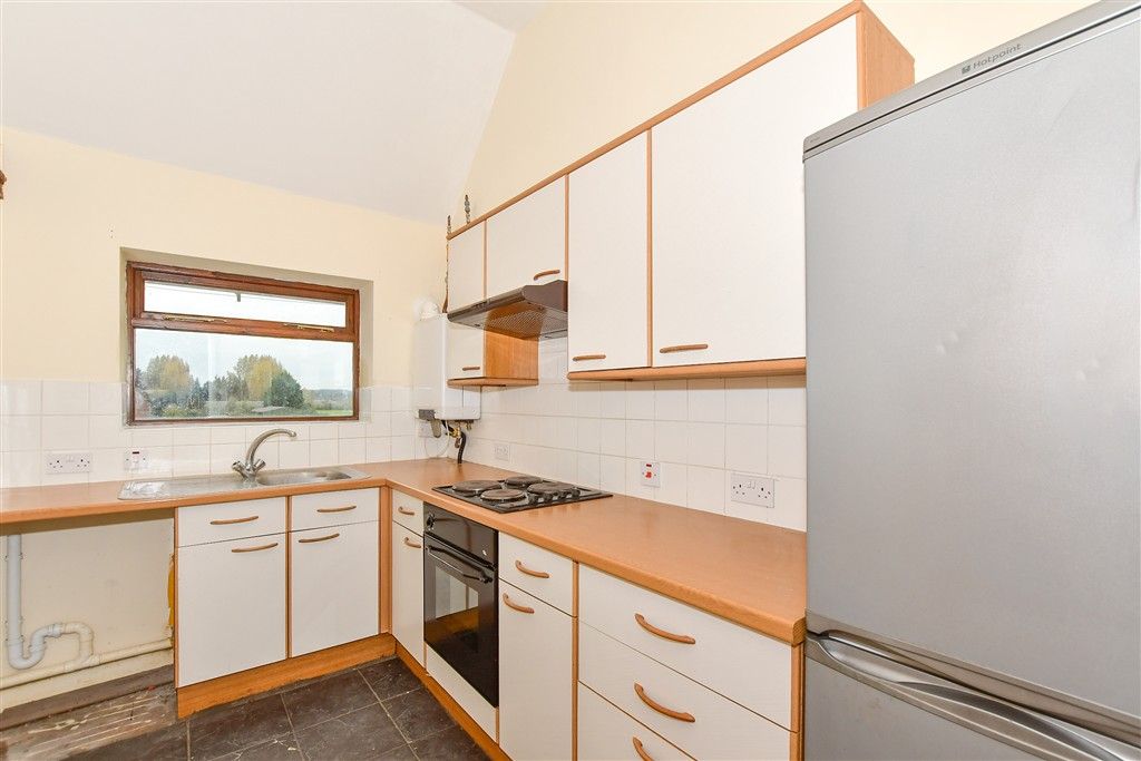 Property photo 3 of 6 Kitchen