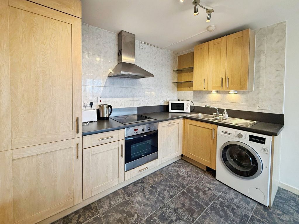 Property photo 3 of 9 Picture No. 22