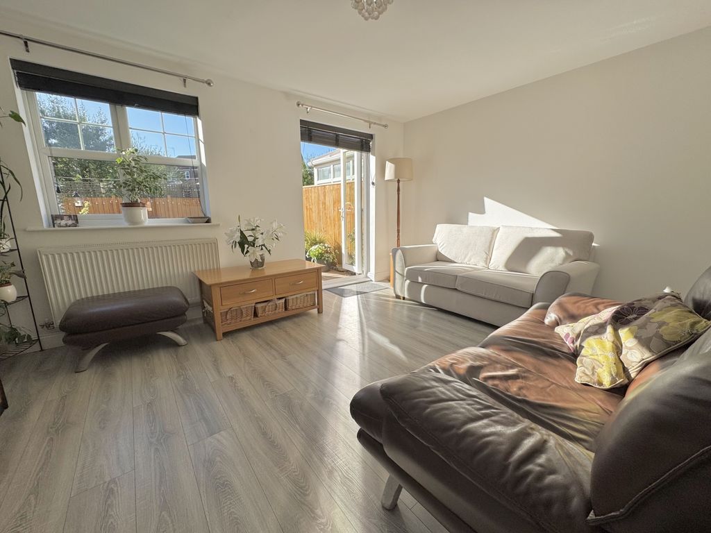 Property photo 2 of 15 Img_3819