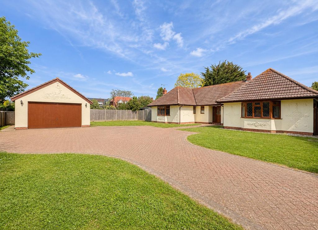 Property photo 1 of 35 0C86A497-C001-4888-Af60-6Ed45C17348A.Png