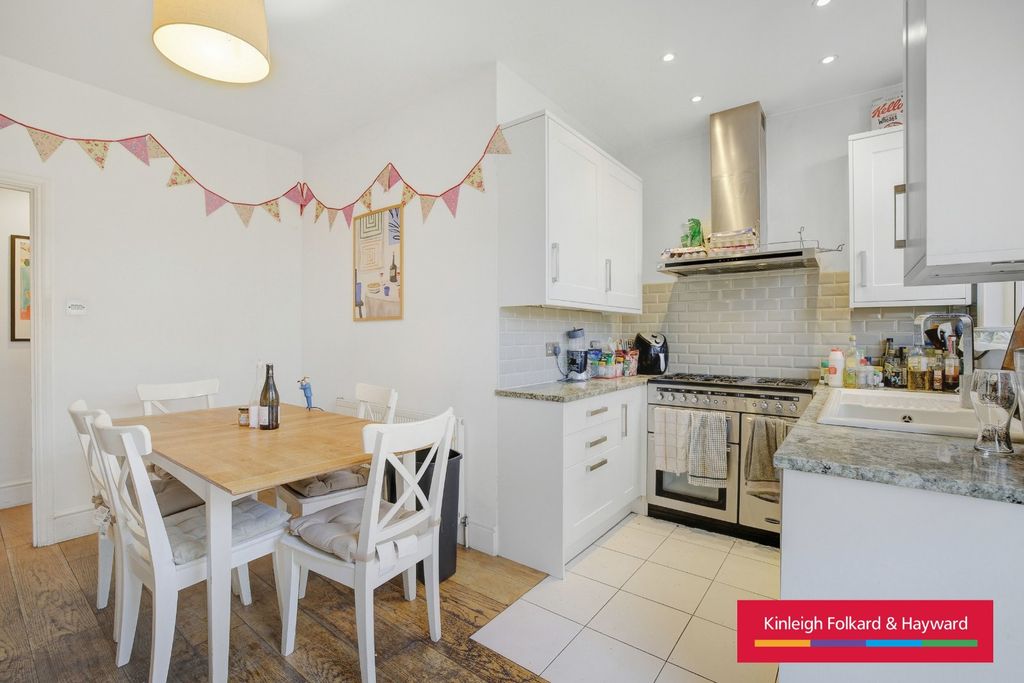 Property photo 3 of 23 Picture No. 09