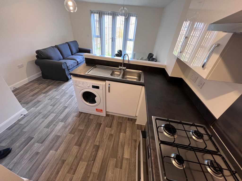 Property photo 2 of 9