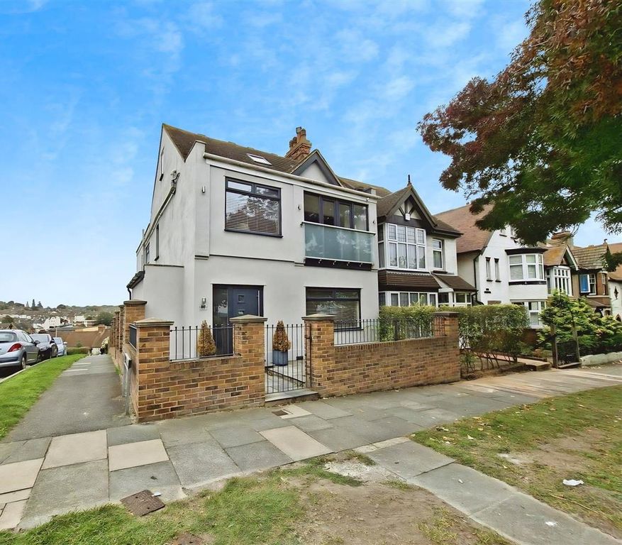 Property photo 1 of 30 City Way