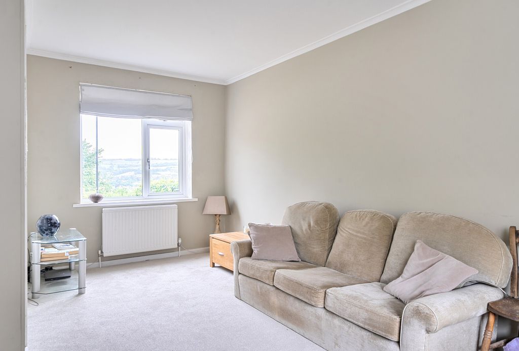 Property photo 3 of 12 Sitting Room