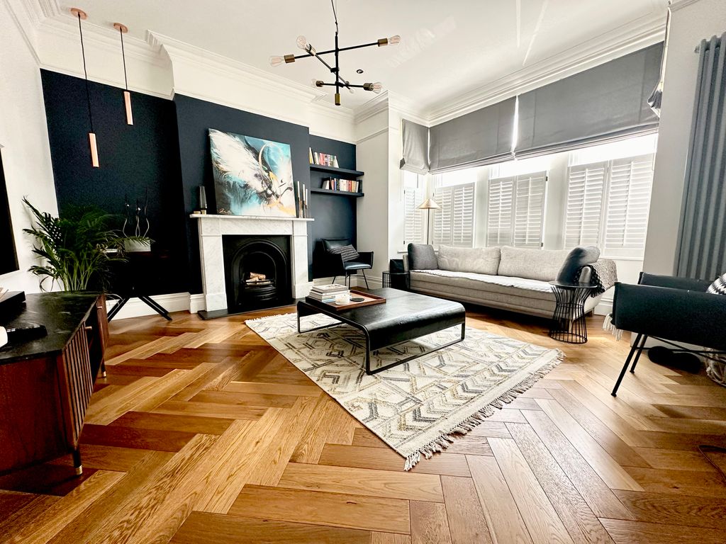 Property photo 1 of 19 Img_4164