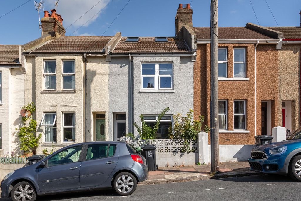 Property photo 1 of 21