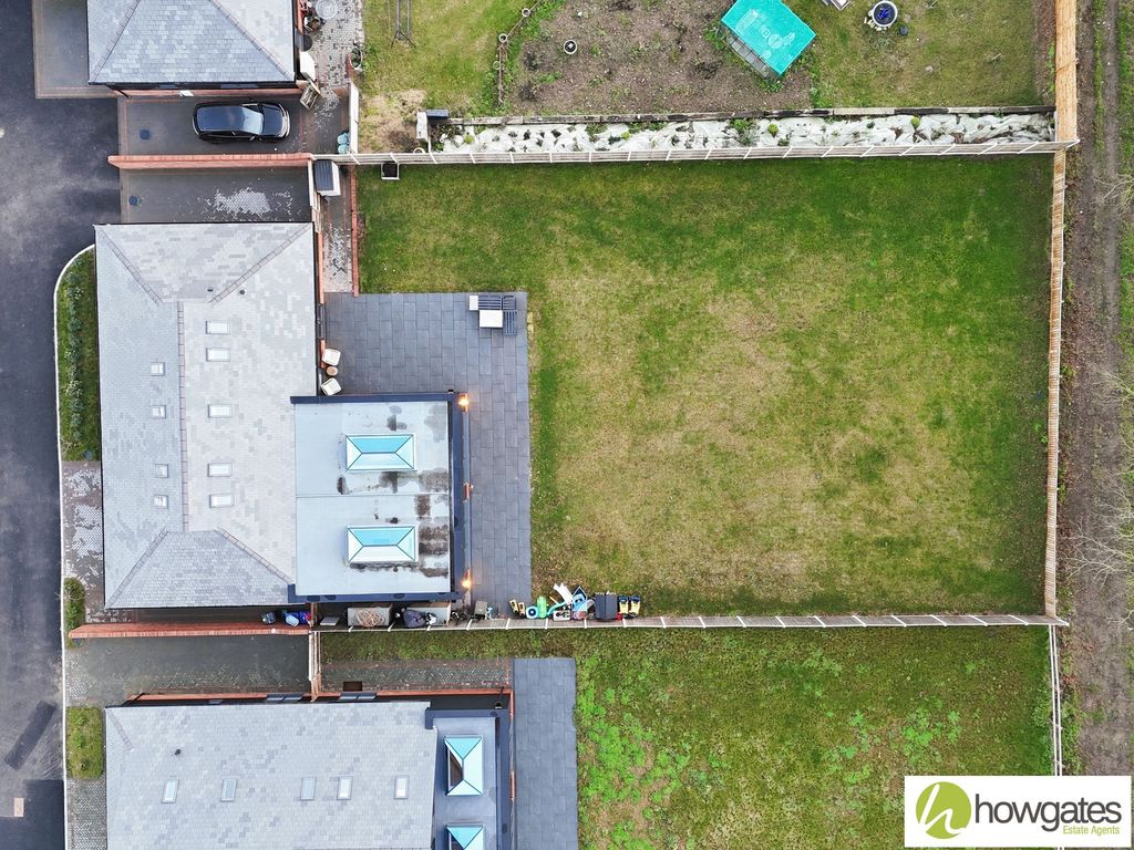 Property photo 2 of 37