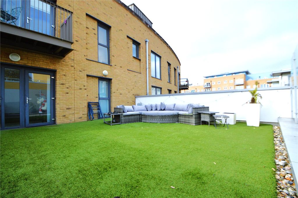 Property photo 3 of 13 Picture No. 01