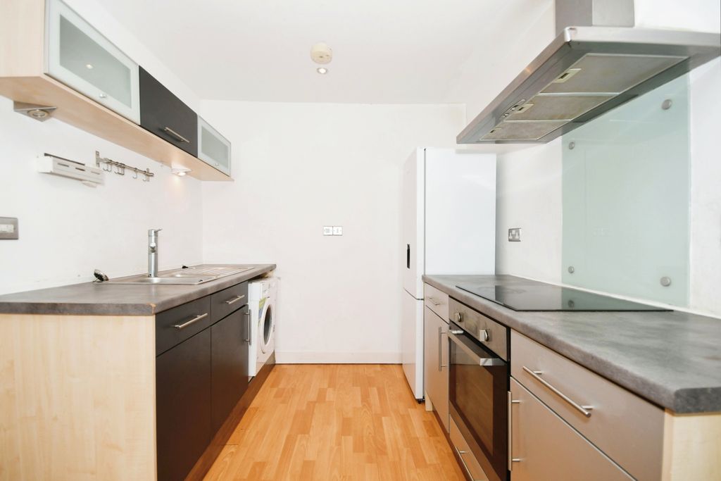 Property photo 2 of 17 Photography