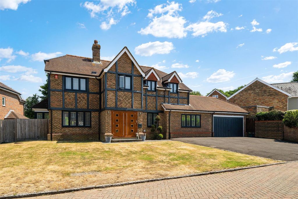 Property photo 1 of 23 Beechfield, 18- (14).Jpg