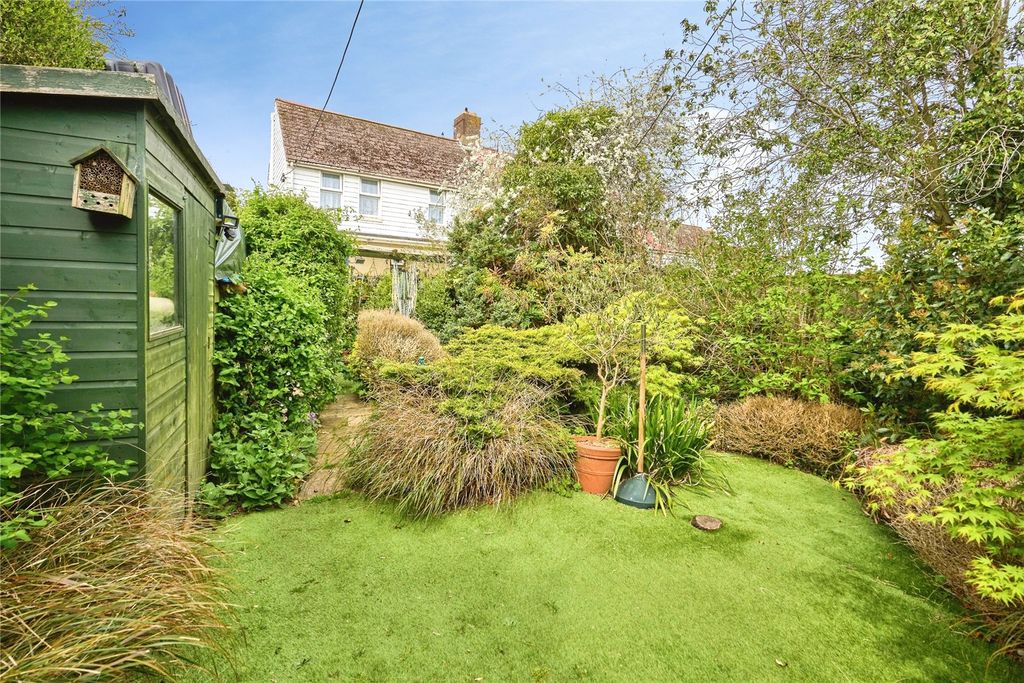 Property photo 2 of 16 Picture No. 14