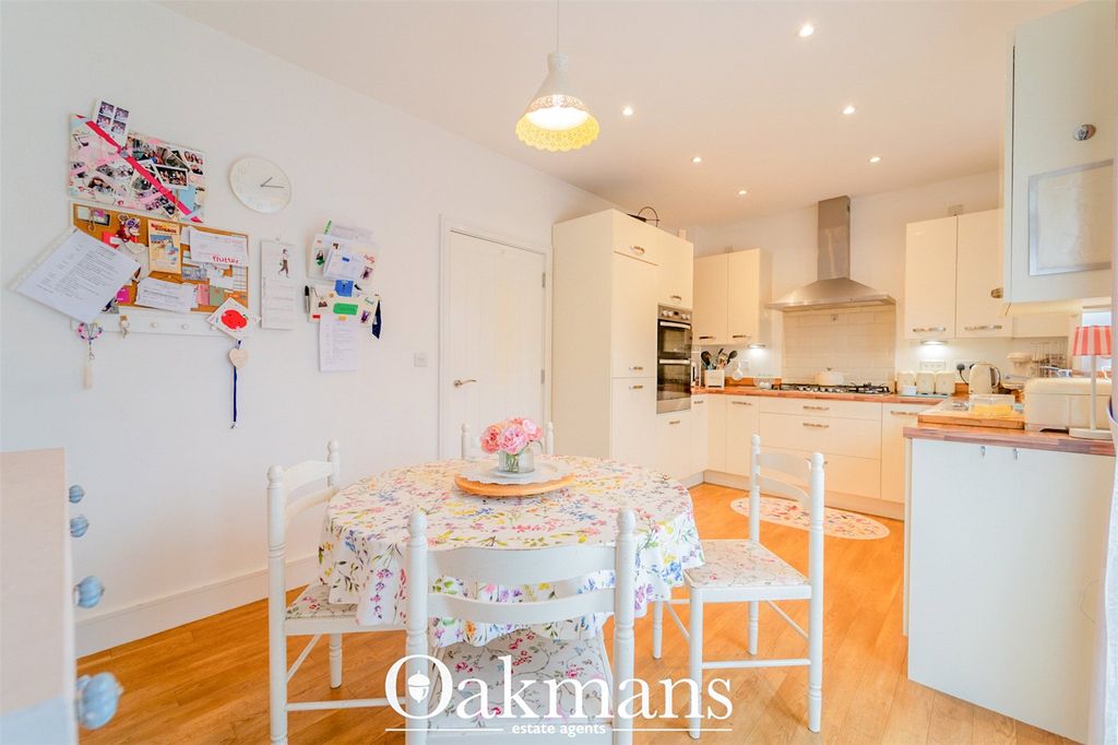 Property photo 2 of 44 Picture No. 27