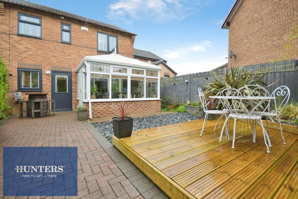 Property photo 2 of 20 Rear Garden 03.Jpg