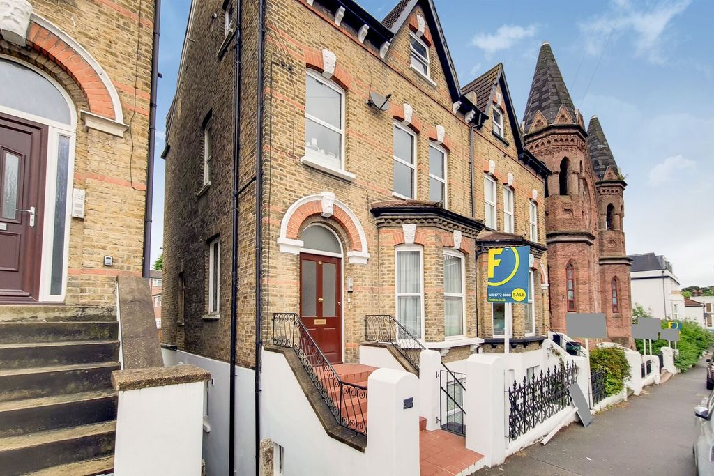 Property photo 1 of 6
