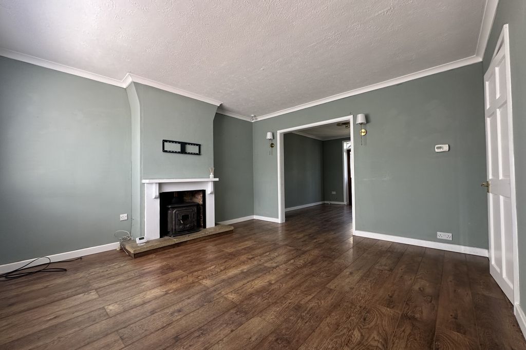 Property photo 2 of 18 Photo 7