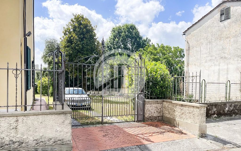 Property photo 2 of 4