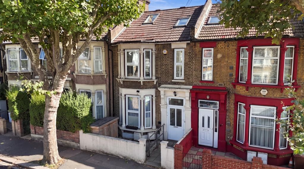 Property photo 1 of 31