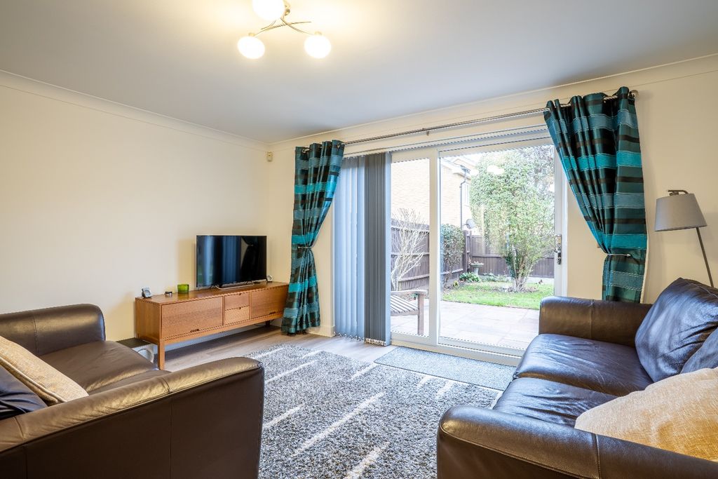 Property photo 2 of 27 4703302