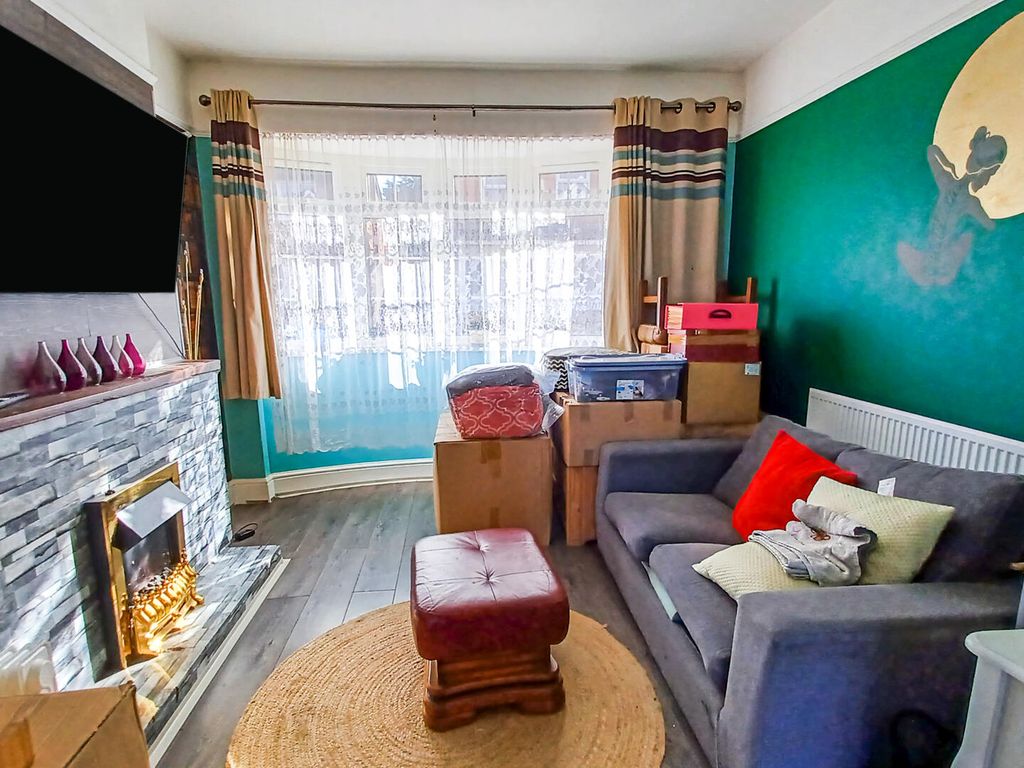 Property photo 3 of 12 Living Room